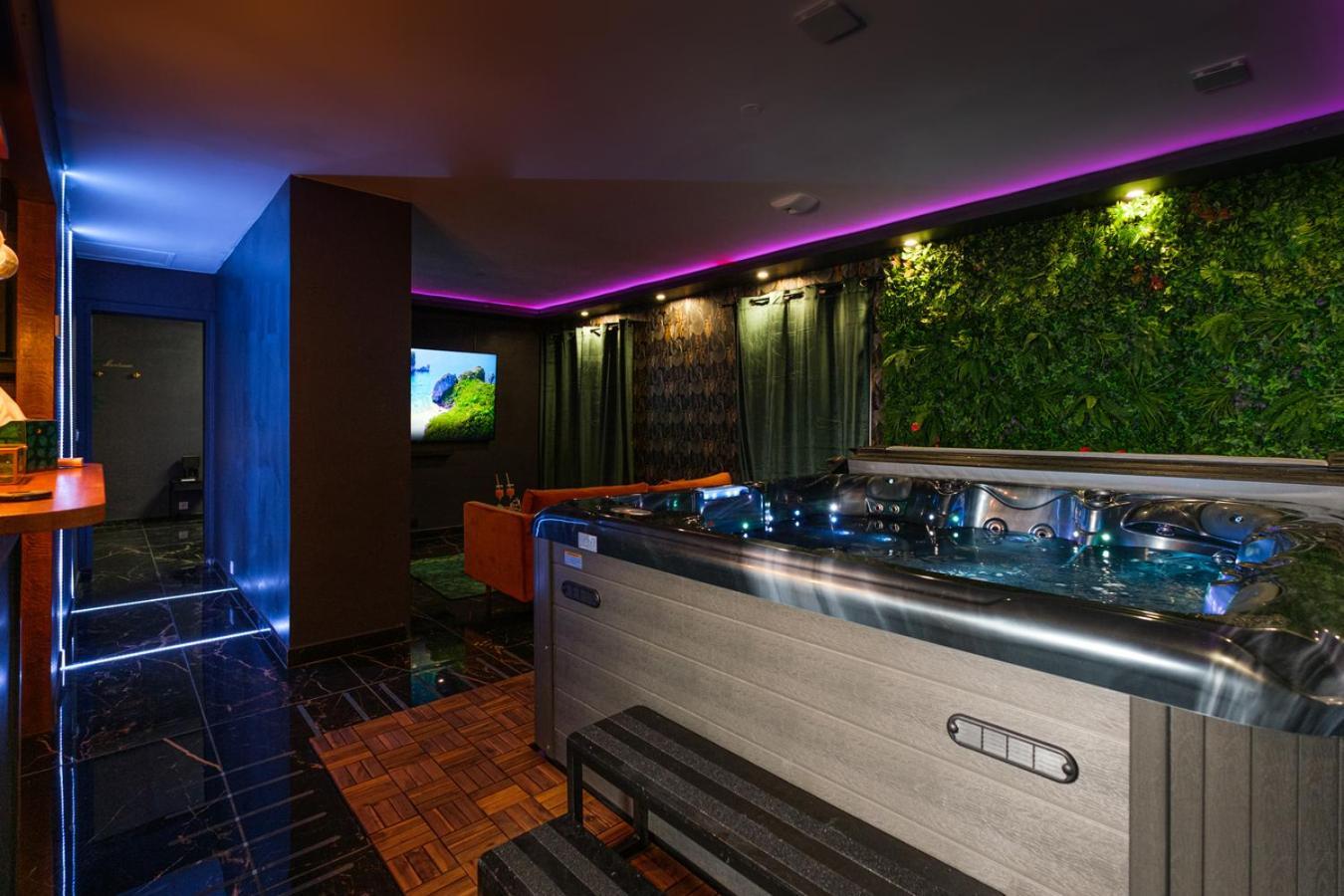 L Escale Jacuzzi Et Sauna Évreux Kültér fotó